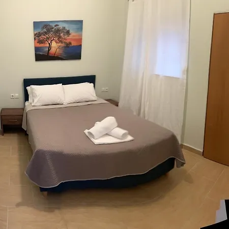 Family House Down Town