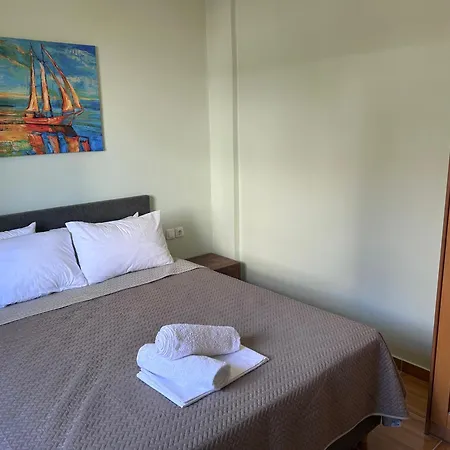 Family House Down Town Apartment