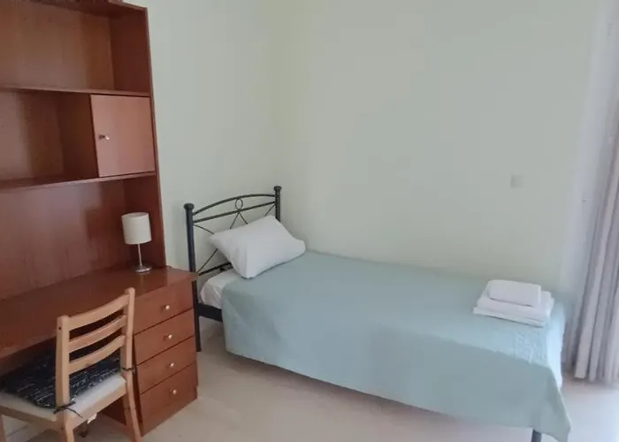 Family House Down Town بلدة كوس